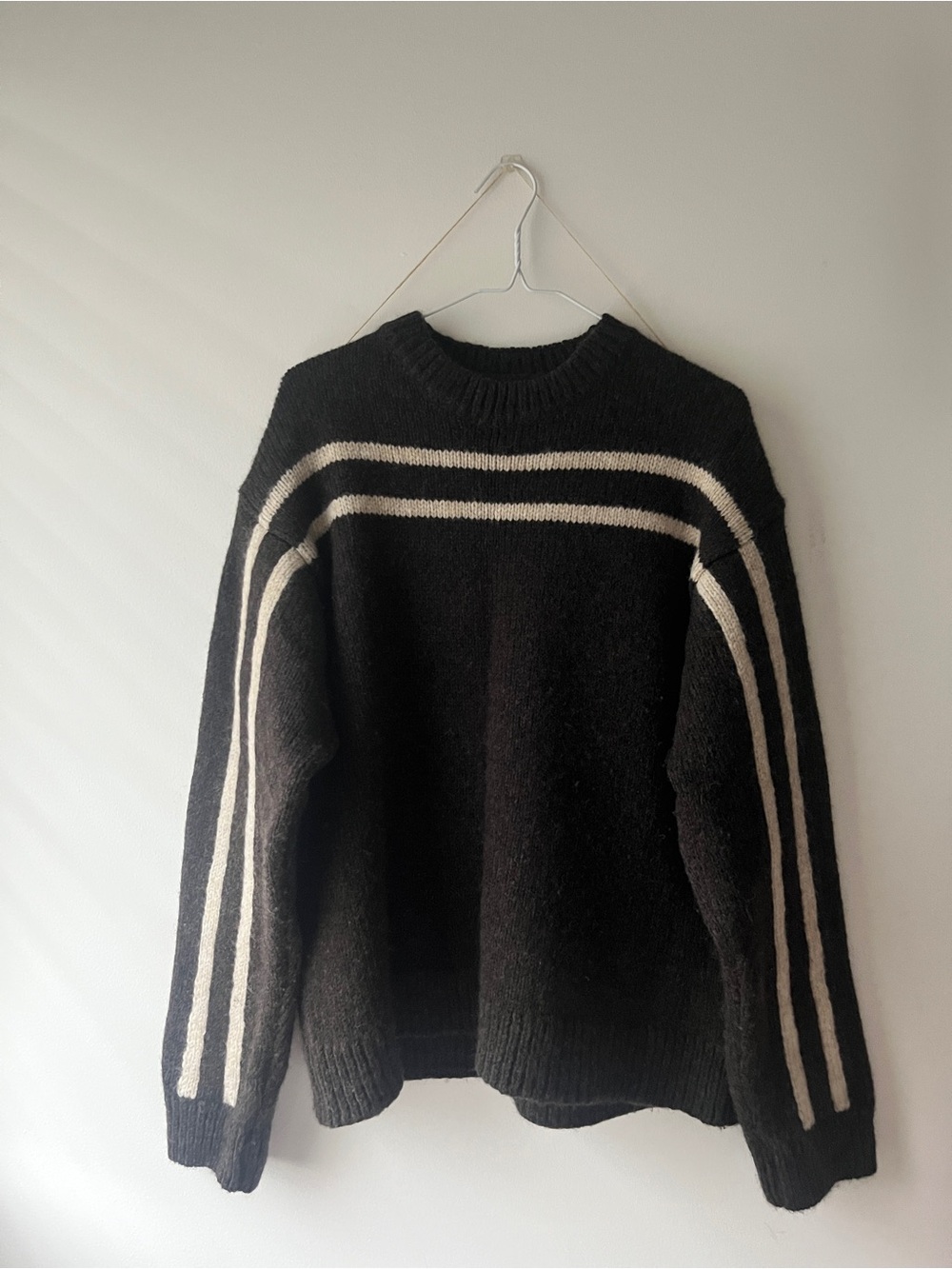 Kotn Men's Ali Crewneck Sweater in Cocoa/Oat in size small